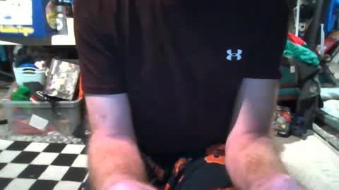 Snapshot of mikeb3200 chatting on March 9, 5:00 am mikeb3200 online show from March 9, 5:00 am