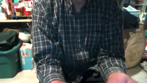 Snapshot of mikeb3200 chatting on February 6, 3:44 am mikeb3200 online show from February 6, 3:44 am