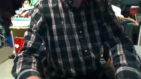 Snapshot of mikeb3200 chatting on March 27, 3:01 am mikeb3200 online show from March 27, 3:01 am