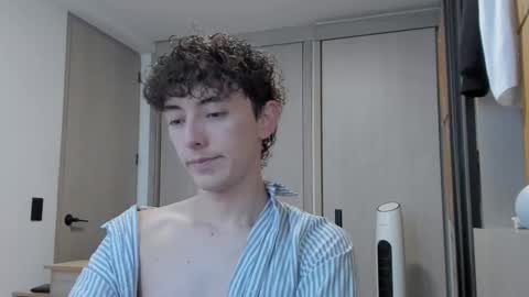 Mikebelf4 online show from September 11, 9:37 pm