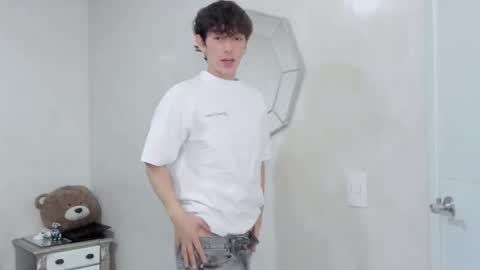 Mikebelf4 online show from February 16, 10:17 pm