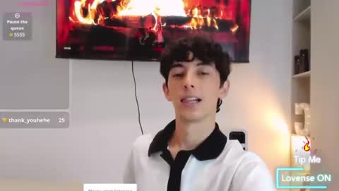 Snapshot of mikebelf4 chatting on July 19, 6:22 pm Mikebelf4 online show from July 19, 6:22 pm