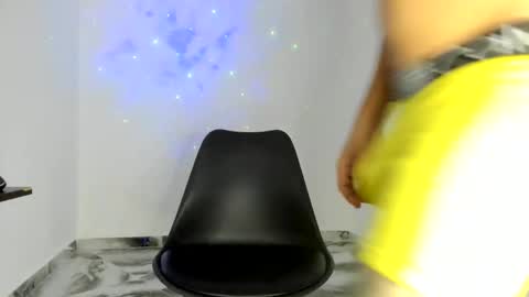 Snapshot of mikee_scooth chatting on March 14, 6:46 pm mikee_scooth online show from March 14, 6:46 pm