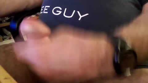 Snapshot of mikemanz chatting on December 15, 11:47 am mikemanz online show from December 15, 11:47 am