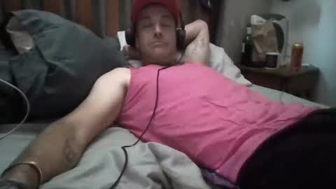 Snapshot of mikeundies chatting on June 10, 8:24 am mikeundies online show from June 10, 8:24 am