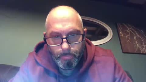 Snapshot of mikeweis1018 chatting on October 14, 2:01 am mikeweis1018 online show from October 14, 2:01 am