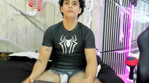 mikey_banji online show from October 24, 1:51 pm