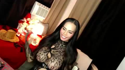 Snapshot of mikeyalawi03 chatting on October 6, 1:36 am Mistress MikeyAlawi online show from October 6, 1:36 am