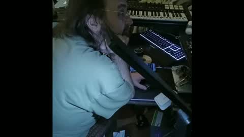 Mikey online show from December 2, 5:04 am