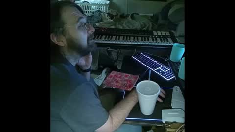 Mikey online show from December 4, 4:21 am