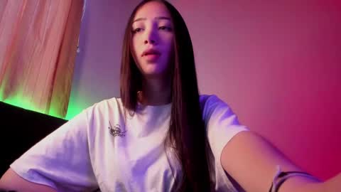 Snapshot of mikeyvioleta chatting on March 8, 4:50 pm VIOLETAMIKE online show from March 8, 4:50 pm