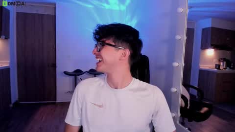 VIOLETAMIKE online show from February 11, 9:58 am