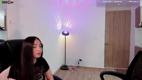 VIOLETAMIKE online show from April 29, 9:24 am