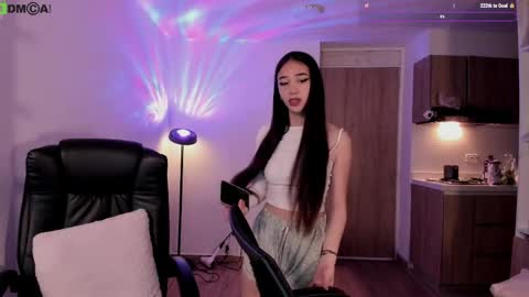 VIOLETAMIKE online show from May 19, 9:59 am
