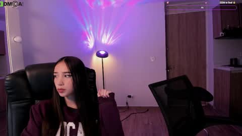 VIOLETAMIKE online show from May 24, 8:30 am