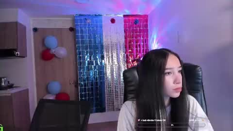 VIOLETAMIKE online show from July 19, 8:51 am