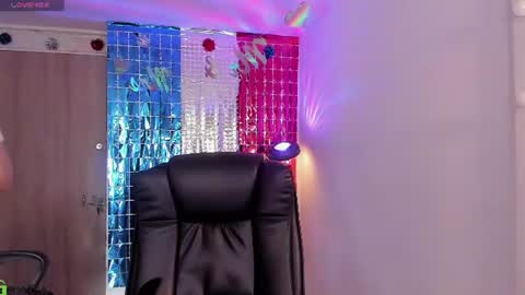 VIOLETAMIKE online show from July 31, 9:14 pm