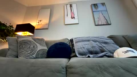 mikeywhite123 online show from January 9, 1:03 pm