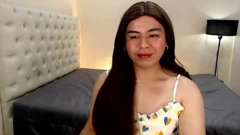 Theresa Luna online show from January 27, 1:59 am