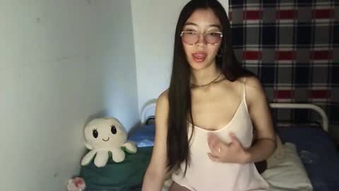 Mikhaela online show from October 23, 4:45 am