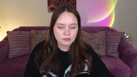 Mikki online show from December 5, 9:17 pm