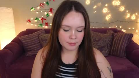 Mikki online show from December 27, 6:42 pm
