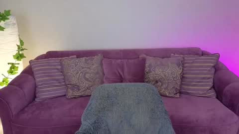 Mikki online show from January 14, 4:40 pm