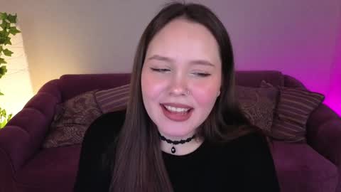 Mikki online show from February 3, 8:03 pm