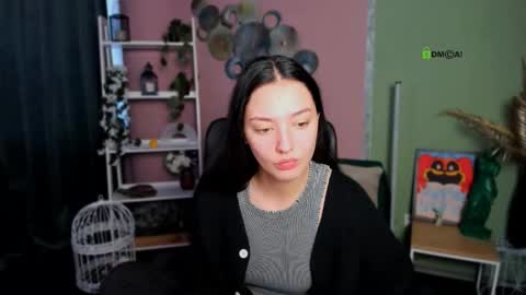 Snapshot of miki_nikki chatting on September 9, 6:13 am Miki online show from September 9, 6:13 am