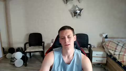Snapshot of mikimaus0101 chatting on June 24, 12:15 pm Michael online show from June 24, 12:15 pm