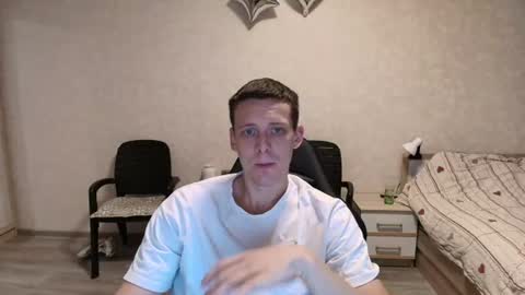 Snapshot of mikimaus0101 chatting on July 3, 6:36 pm Michael online show from July 3, 6:36 pm