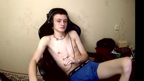 MikkiForus online show from September 10, 8:53 pm
