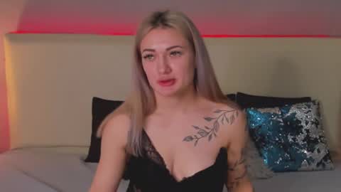 MikkiShows online show from February 20, 6:02 pm