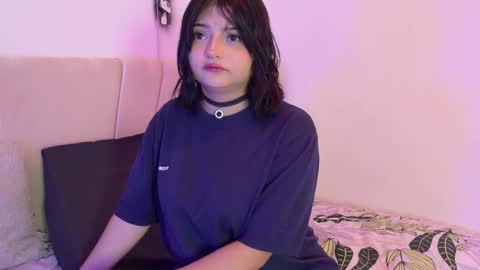 Snapshot of mikoto_urab chatting on November 11, 7:36 pm Mikoto Urb online show from November 11, 7:36 pm