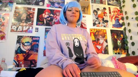   miku katsuragi  online show from December 19, 9:18 am