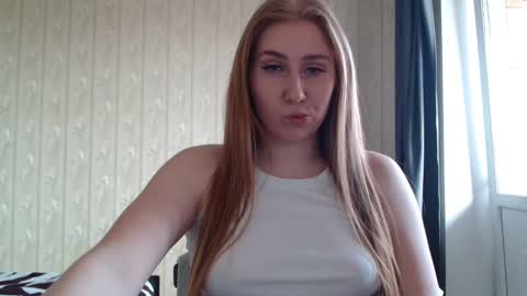 Snapshot of miku_sanders2 chatting on February 26, 8:37 am miku_sanders2 online show from February 26, 8:37 am