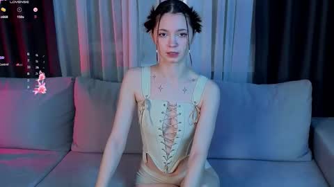 Milkiss online show from December 16, 5:51 pm