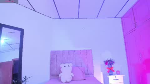 mila_1wood online show from July 25, 12:53 am