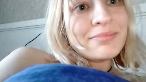 Mila 420 online show from October 18, 12:39 pm