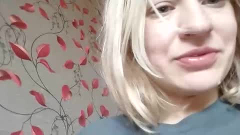 Mila 420 online show from November 3, 6:14 am