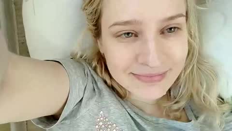 Mila 420 online show from March 26, 11:27 am