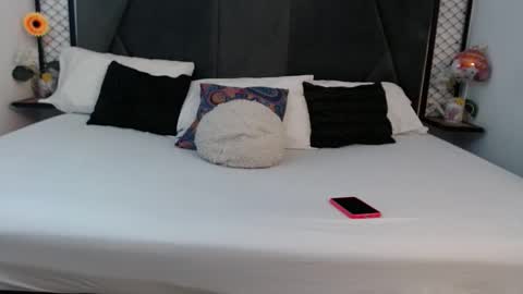 Snapshot of mila_adamss chatting on September 26, 10:08 am mila_adamss online show from September 26, 10:08 am