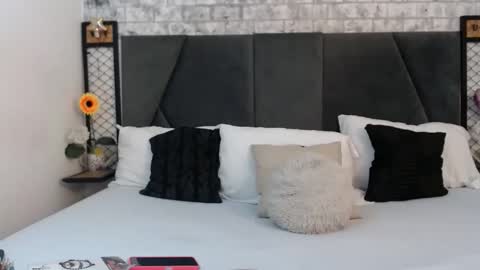 Snapshot of mila_adamss chatting on October 31, 10:27 am mila_adamss online show from October 31, 10:27 am