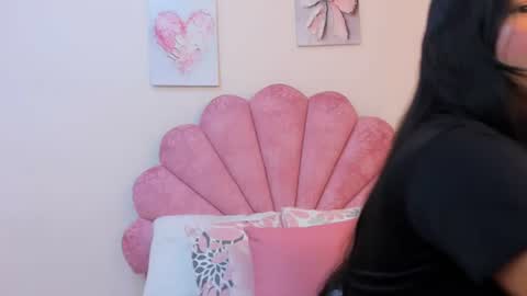 Snapshot of mila_adamss chatting on July 2, 11:16 am mila_adamss online show from July 2, 11:16 am