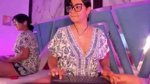 Snapshot of mila_clum chatting on March 8, 7:09 pm Camila online show from March 8, 7:09 pm