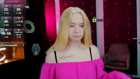 mila_glow online show from December 15, 7:29 pm