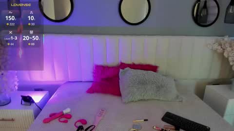 mila_hank online show from November 8, 12:16 pm