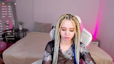 mila_kinor online show from December 9, 10:32 am