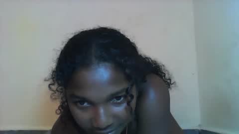 Snapshot of mila_lunah chatting on March 17, 5:55 am mila_lunah online show from March 17, 5:55 am