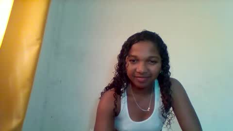 Snapshot of mila_lunah chatting on April 10, 7:02 am mila_lunah online show from April 10, 7:02 am
